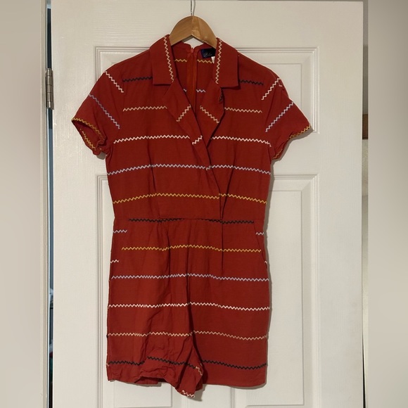 🍂🍁Francesca’s Brand Red Short-Sleeve Romper - Picture 1 of 3